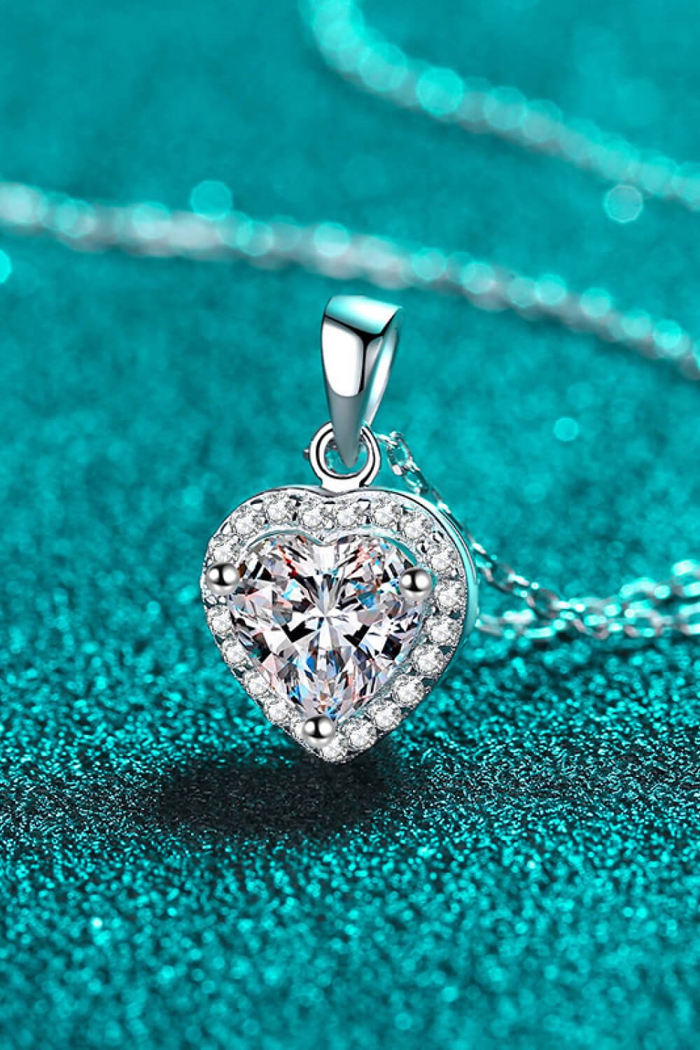 1 Carat Moissanite Heart Pendant Chain Necklace - Admiresty