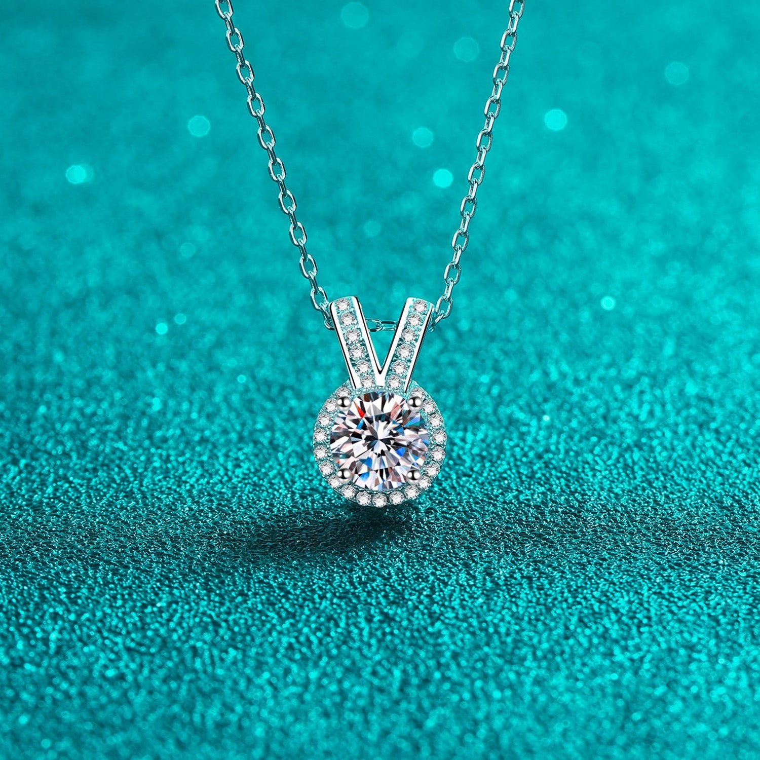 1 Carat Moissanite Rabbit Ears Shape Pendant Necklace - Admiresty