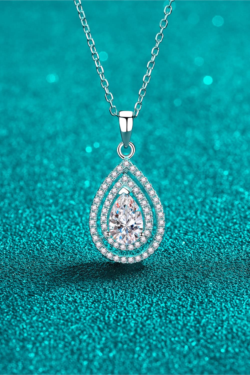 1 Carat Moissanite Teardrop Pendant Necklace - Admiresty