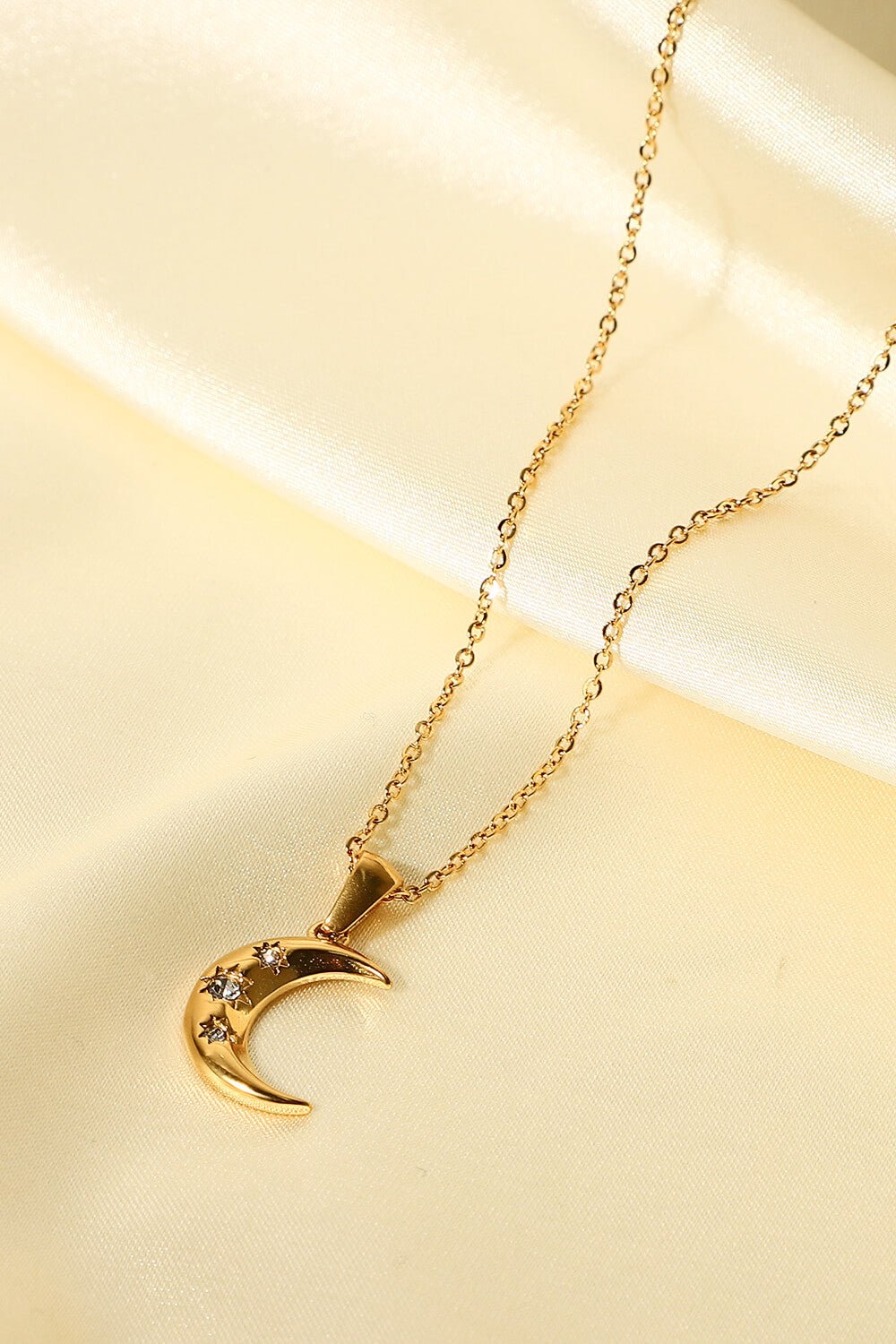 18K Gold Plated Inlaid Zircon Moon Pendant Necklace - Admiresty