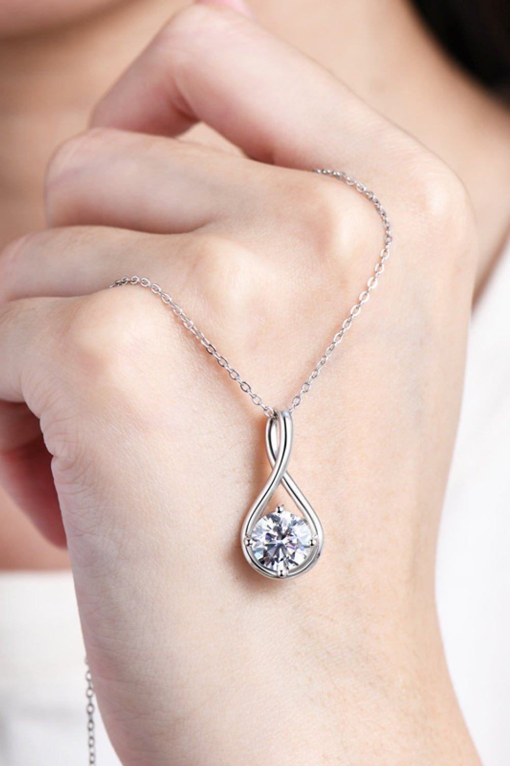 2 Carat Moissanite 925 Sterling Silver Necklace - Admiresty