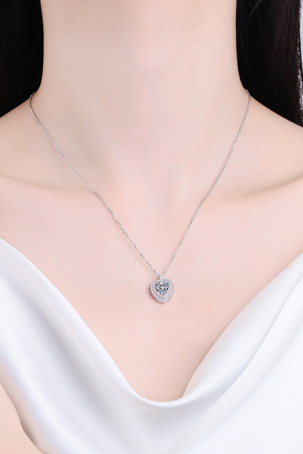 925 Sterling Silver 1 Carat Moissanite Heart Pendant Necklace - Admiresty