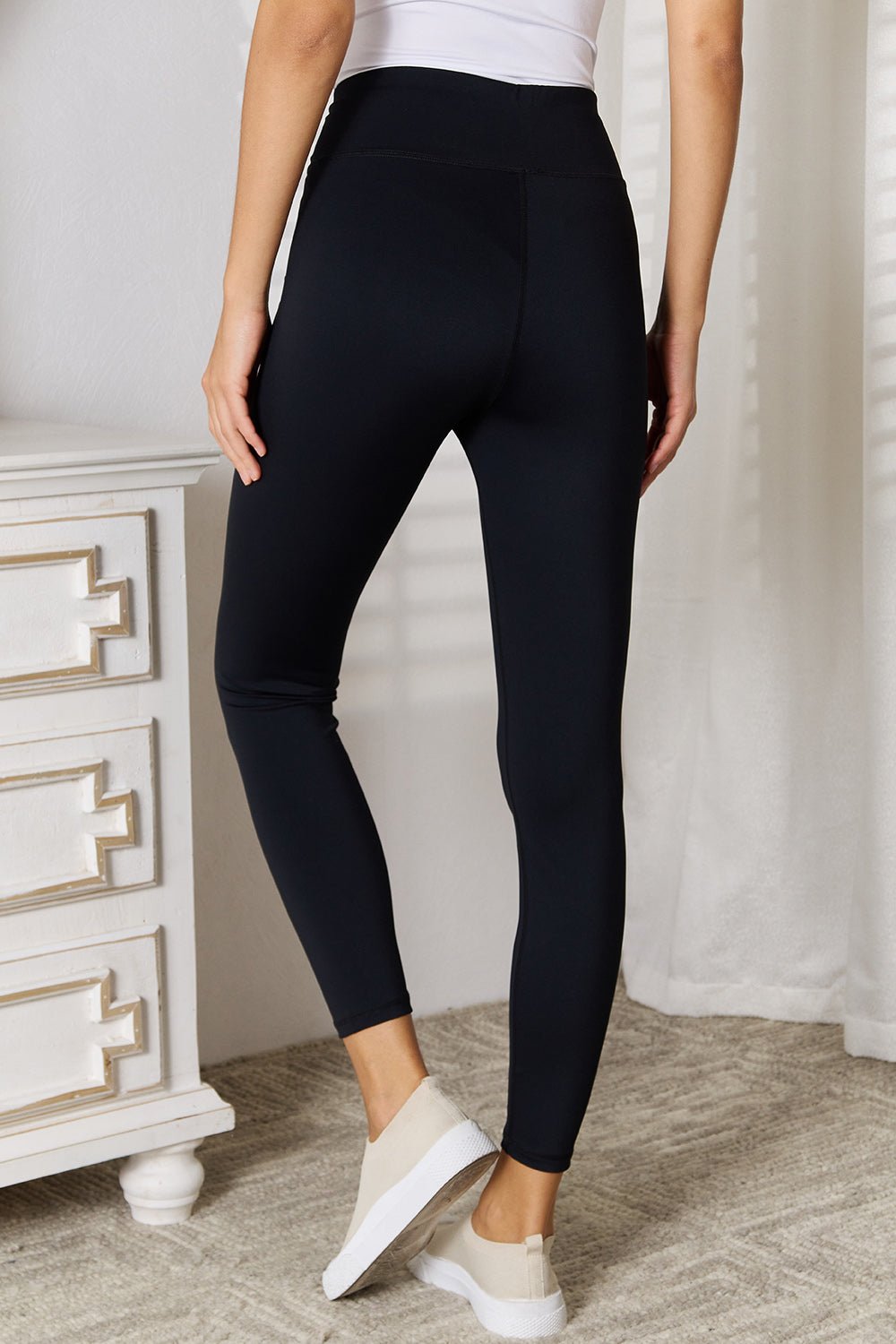 Basic Bae V - Waistband Sports Leggings - Admiresty