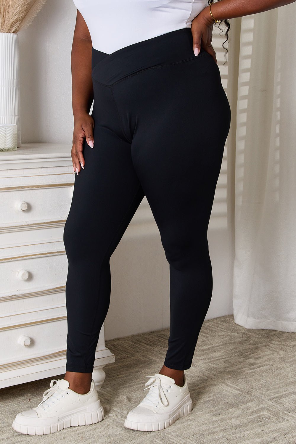 Basic Bae V - Waistband Sports Leggings - Admiresty