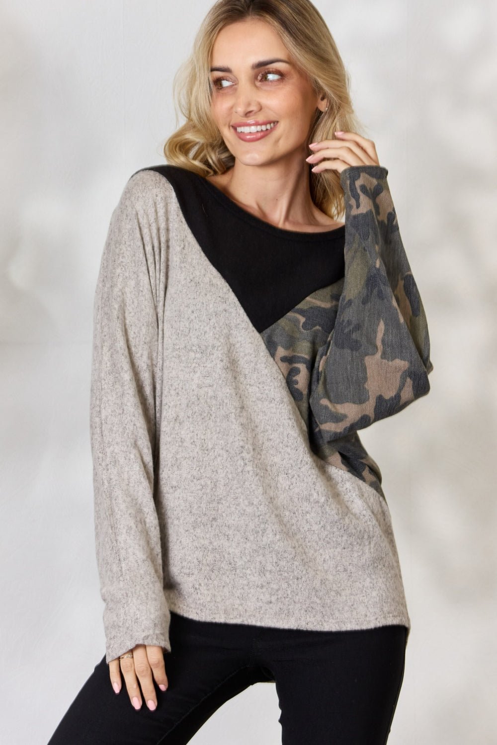 BiBi Brushed Hacci Color Block Long Sleeve Top - Admiresty