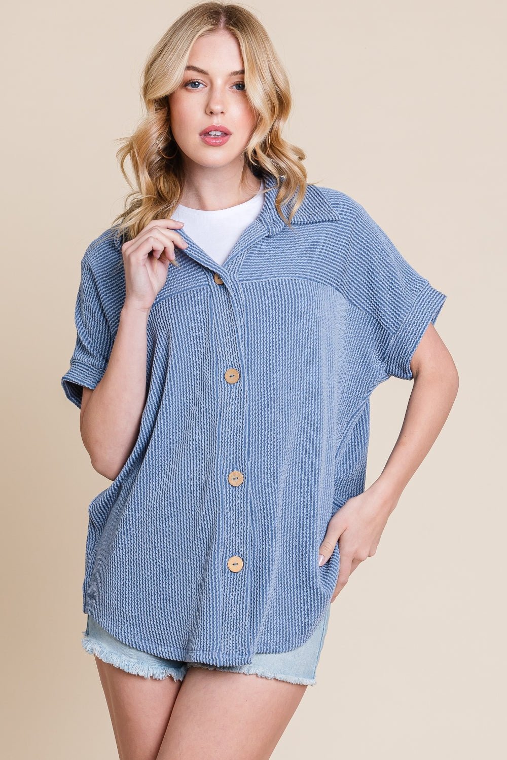 BOMBOM Button Up Short Sleeves Ribbed Shirt - Admiresty