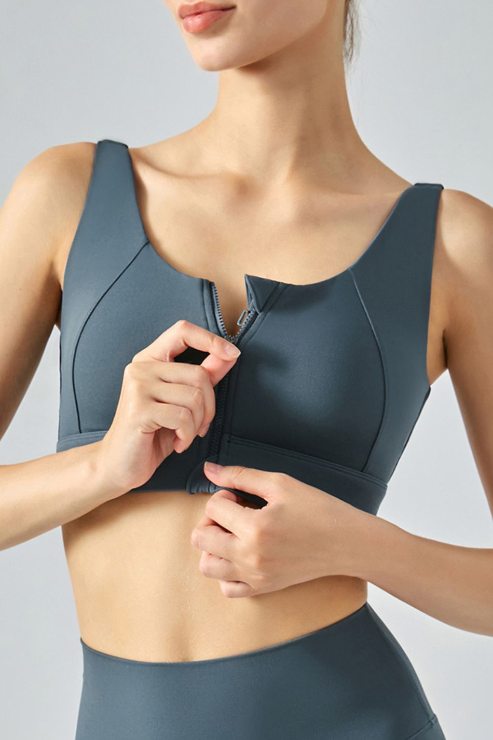 Breathable Zip - Up Sports Bra - Admiresty