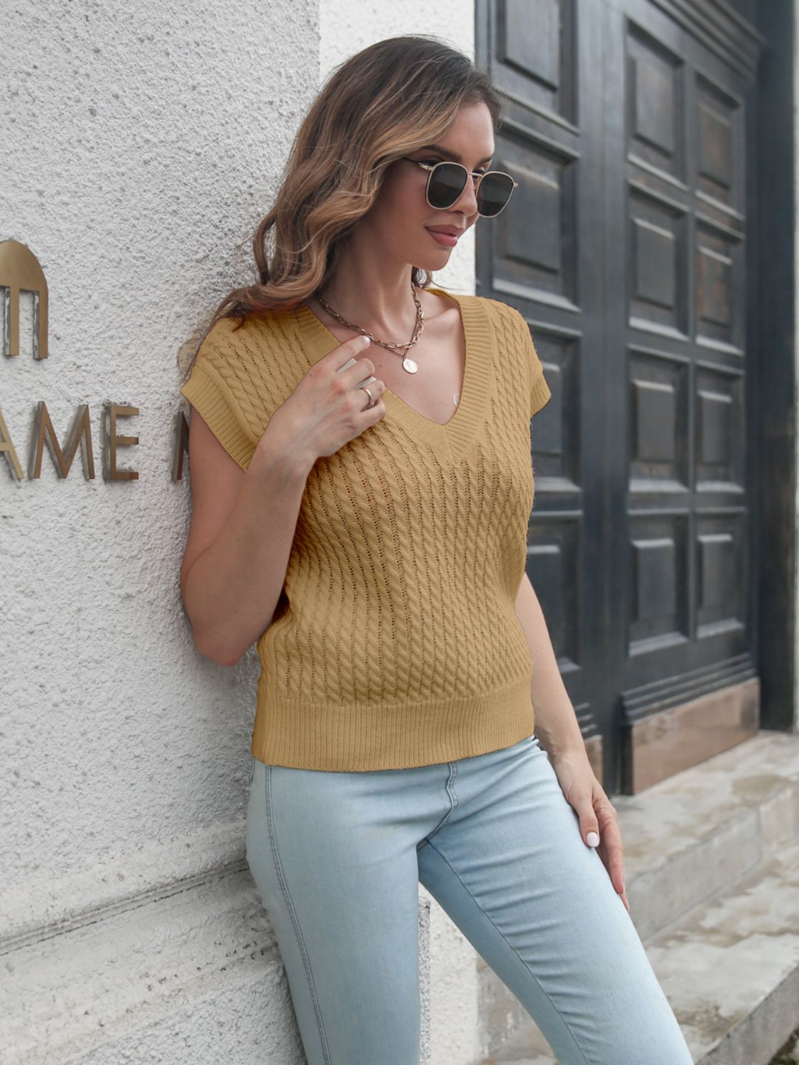 Cable - knit V - Neck Sweater Vest - Admiresty