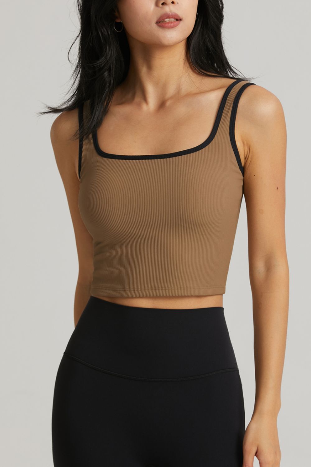 Contrast Square Neck Cropped Sports Tank - Admiresty