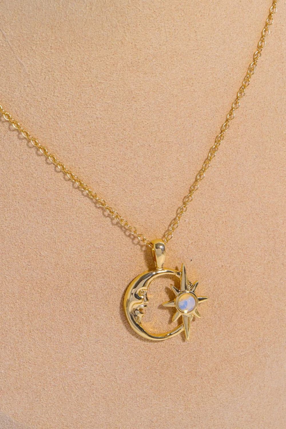 Copper 14K Gold - Plated Moon & Star Shape Pendant Necklace - Admiresty