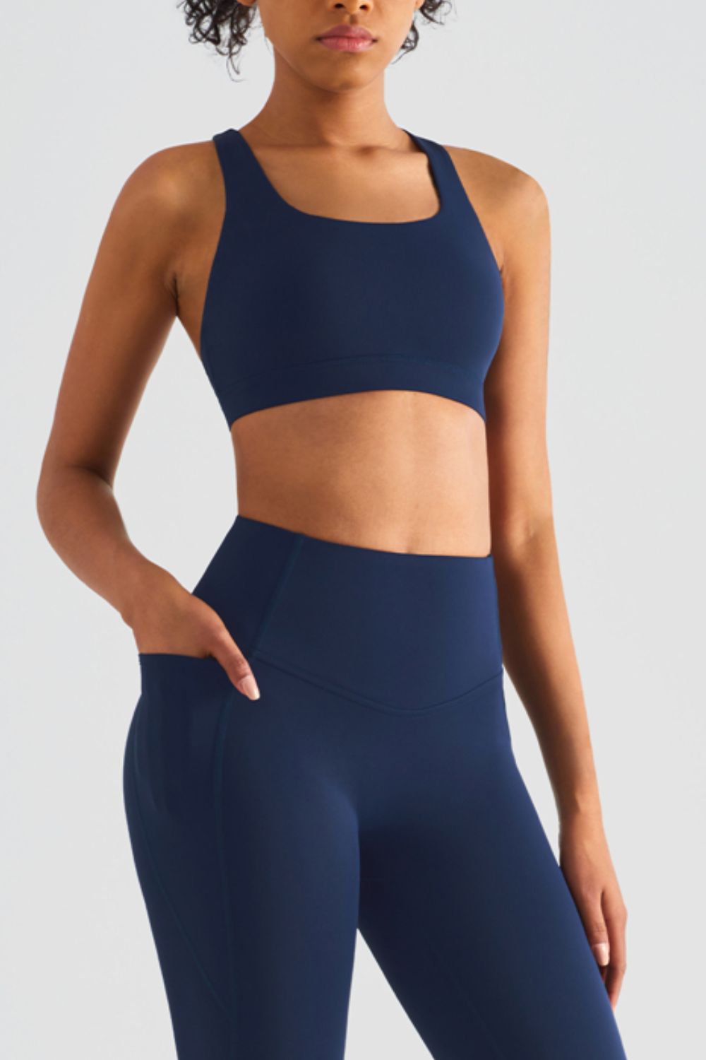 Crisscross Sports Bra - Admiresty