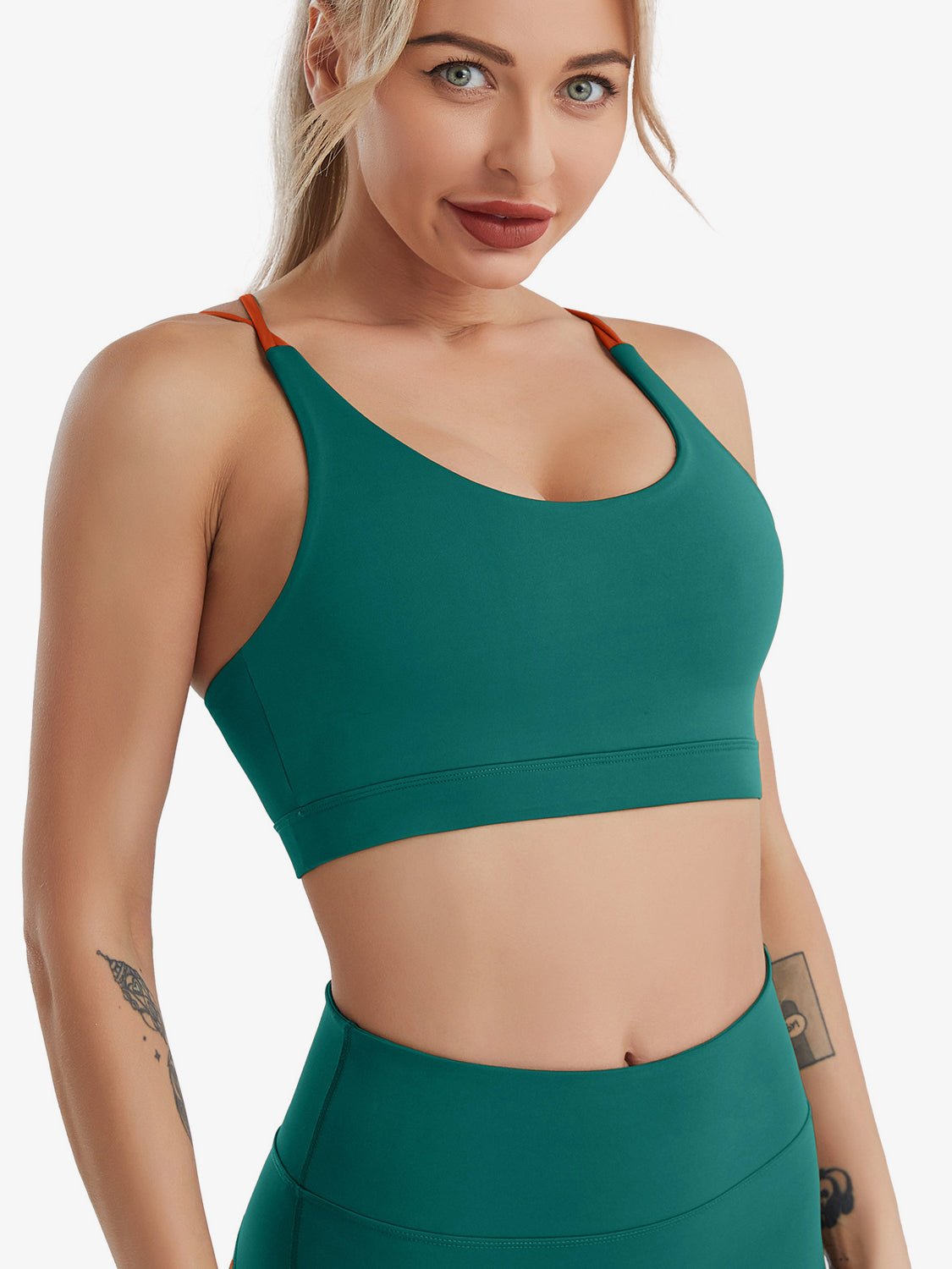 Crisscross Sports Bra - Admiresty