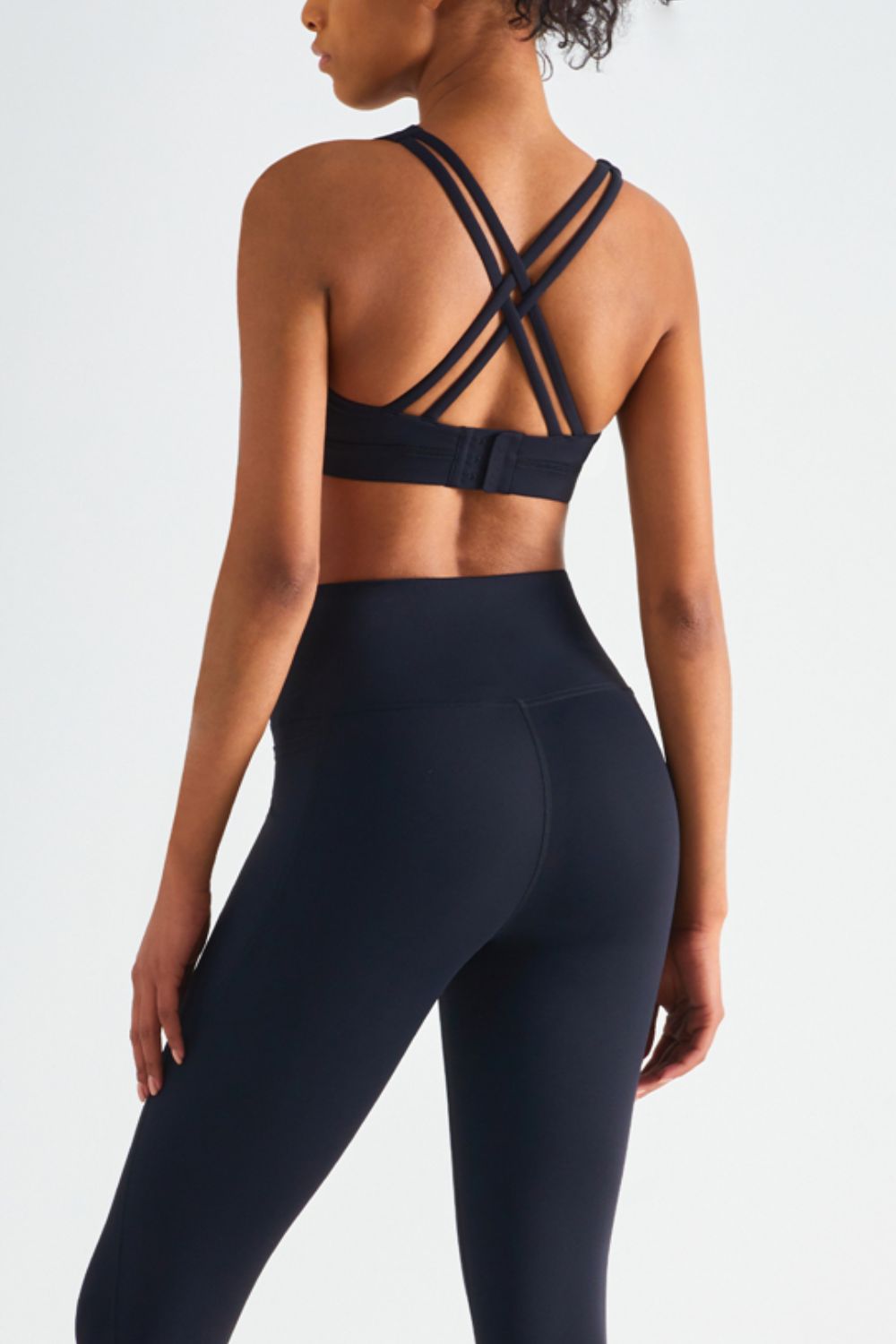 Crisscross Sports Bra - Admiresty