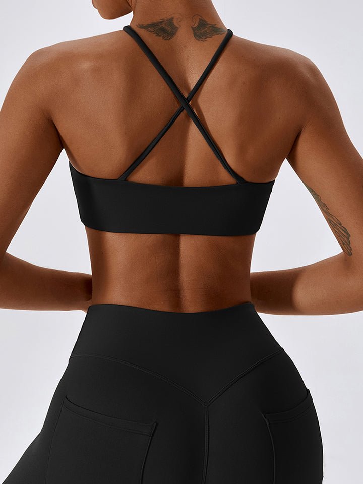 Cropped Halter Neck Sports Bra - Admiresty