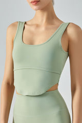 Cutout Curved Hem Sports Tank - Admiresty