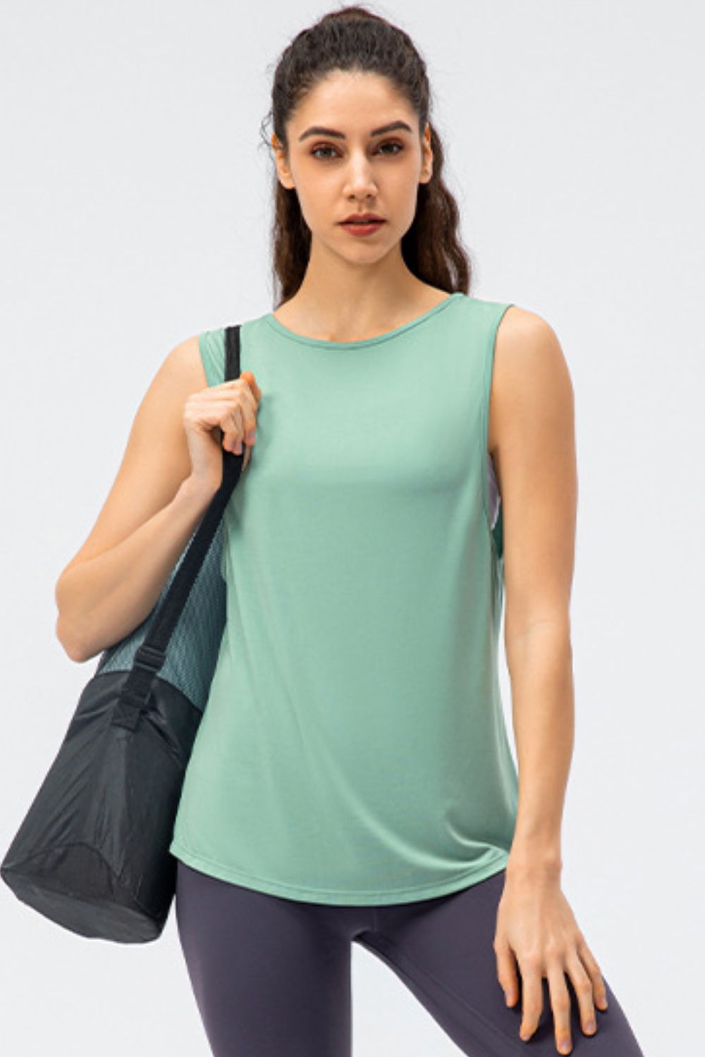 Cutout Reversible Active Tank - Admiresty