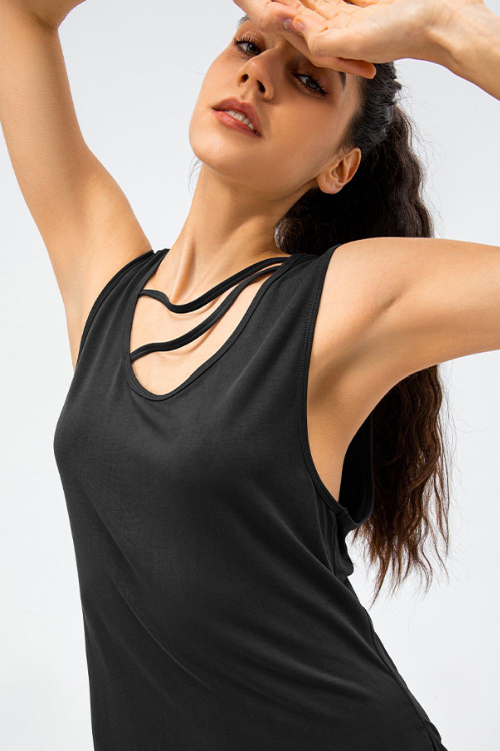 Cutout Reversible Active Tank - Admiresty