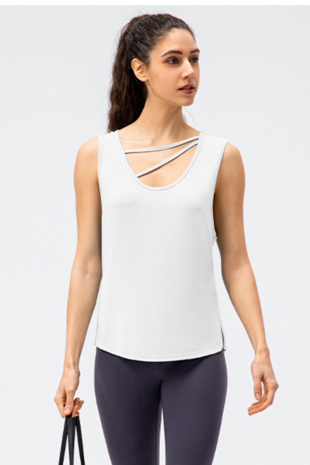 Cutout Reversible Active Tank - Admiresty