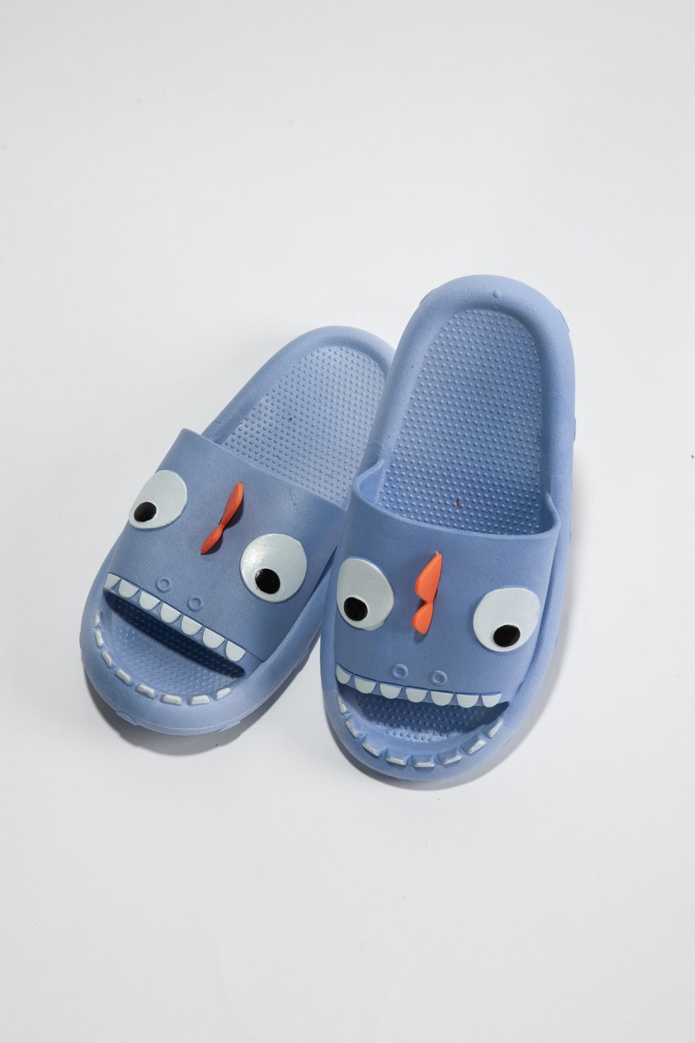 Pantuflas antideslizantes con diseño de nube y almohada de monstruo NOOK JOI