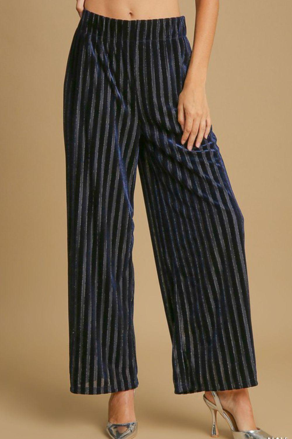 Pantalones de terciopelo de pierna ancha a rayas con cintura elástica de talla grande de Umgee