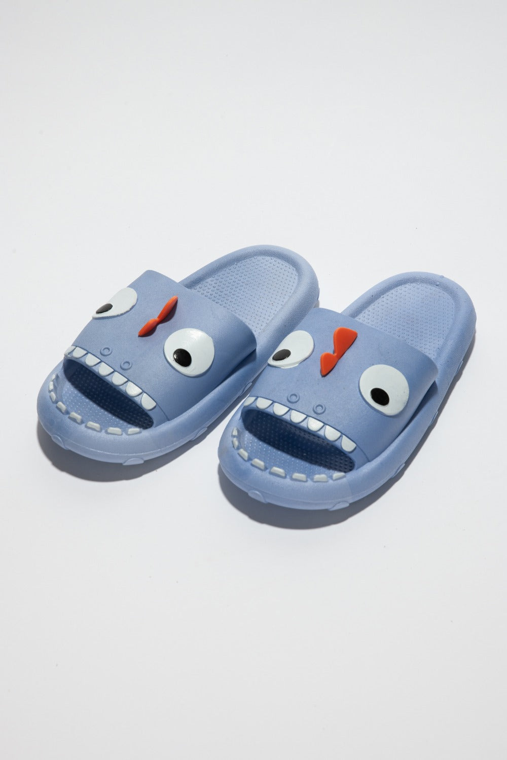 Pantuflas antideslizantes con diseño de nube y almohada de monstruo NOOK JOI