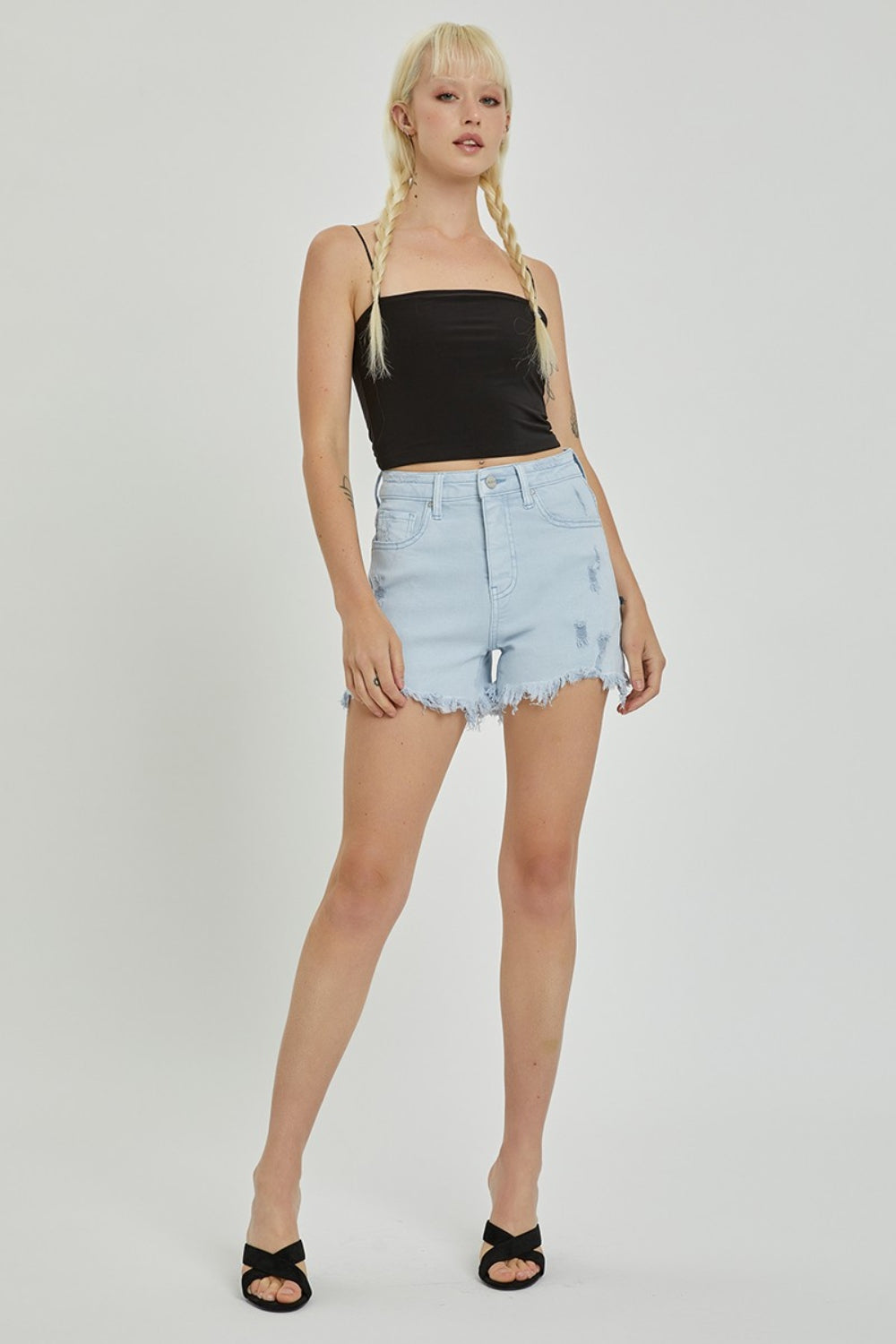 Shorts vaqueros con detalle desgastado y tiro alto de talla grande RISEN