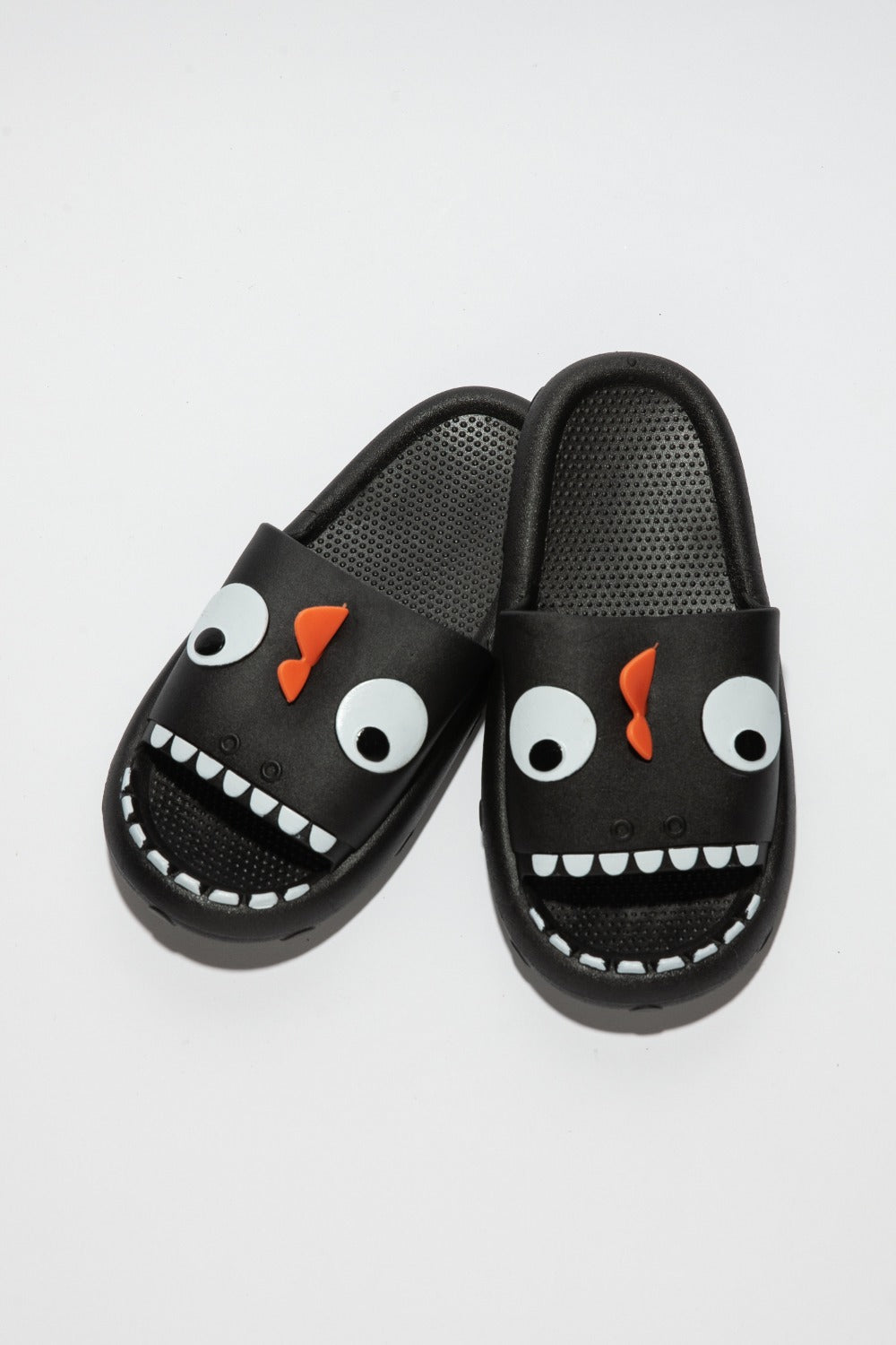 Pantuflas antideslizantes con diseño de nube y almohada de monstruo NOOK JOI