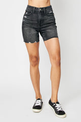 Pantalones cortos de mezclilla con control de barriga y cintura alta de tamaño completo Judy Blue