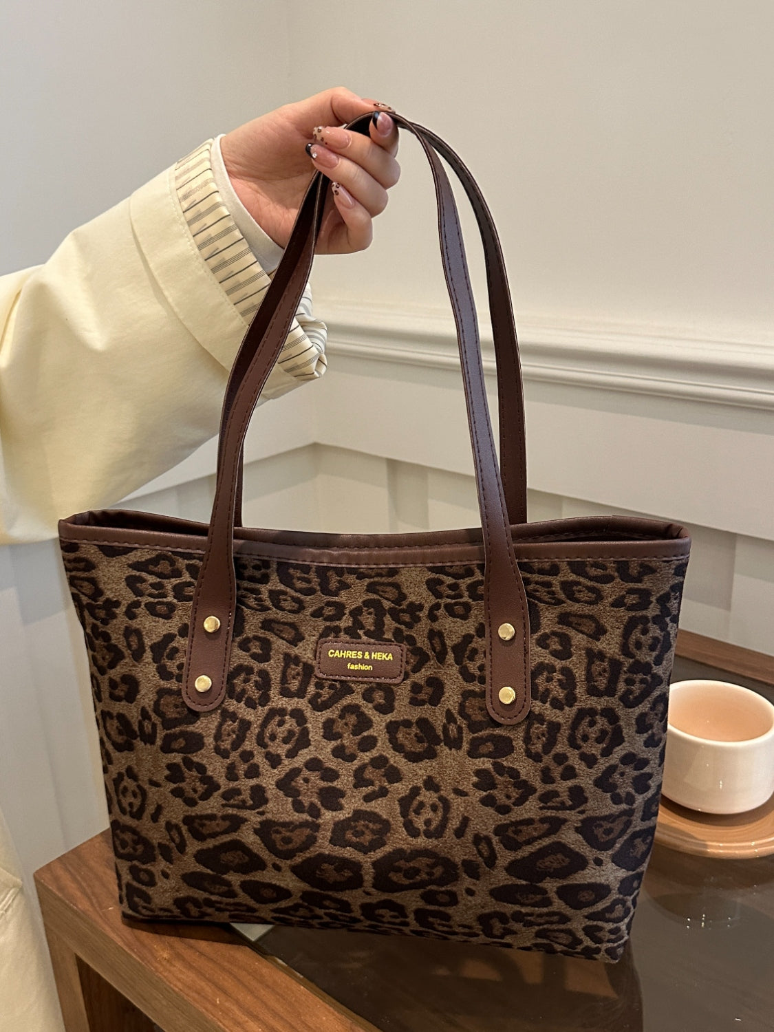 Bolsa de poliéster con estampado de leopardo