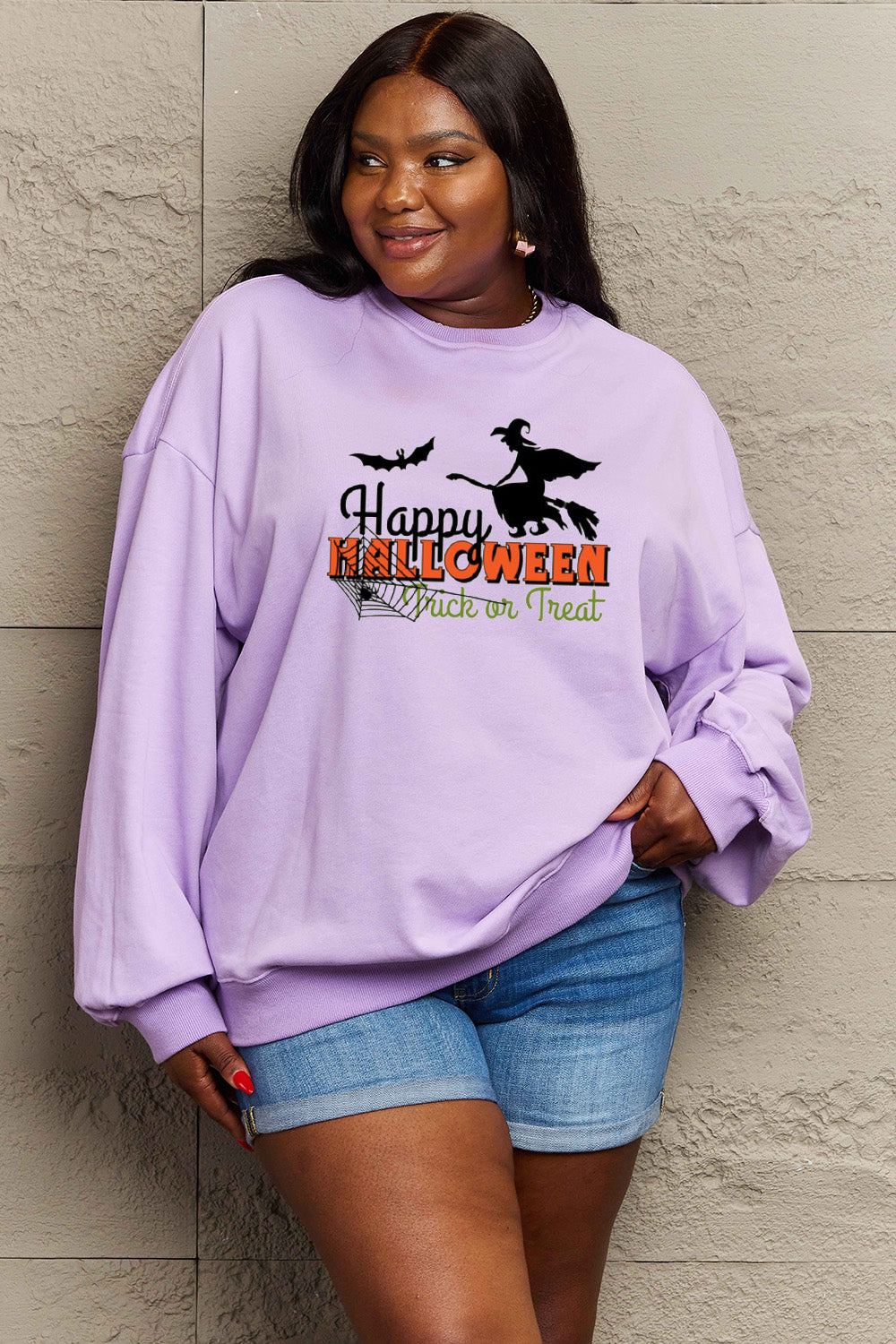 Sudadera con gráfico de tamaño completo HAPPY HALLOWEEN TRICK OR TREAT de Simply Love