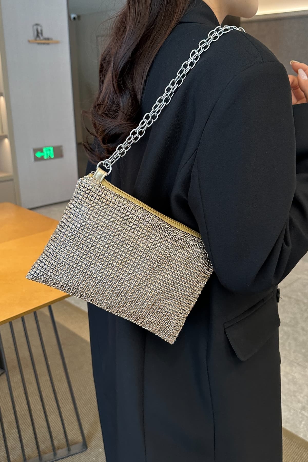 Bolso bandolera de poliéster con cadena y diamantes de imitación