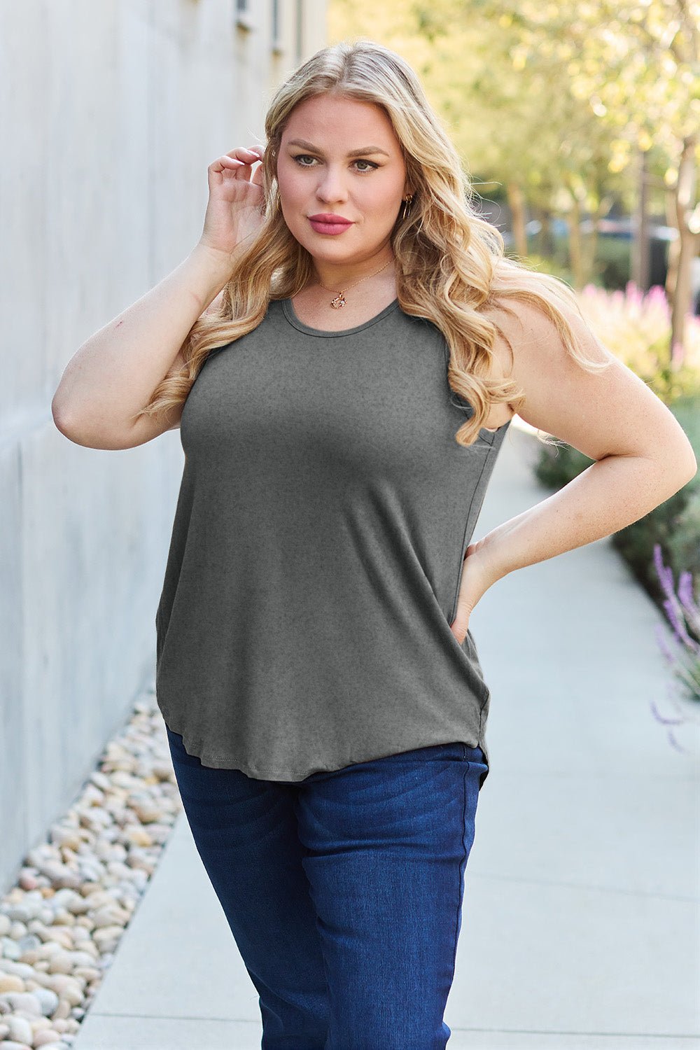 Basic Bae Full Size Round Neck Tank - Admiresty