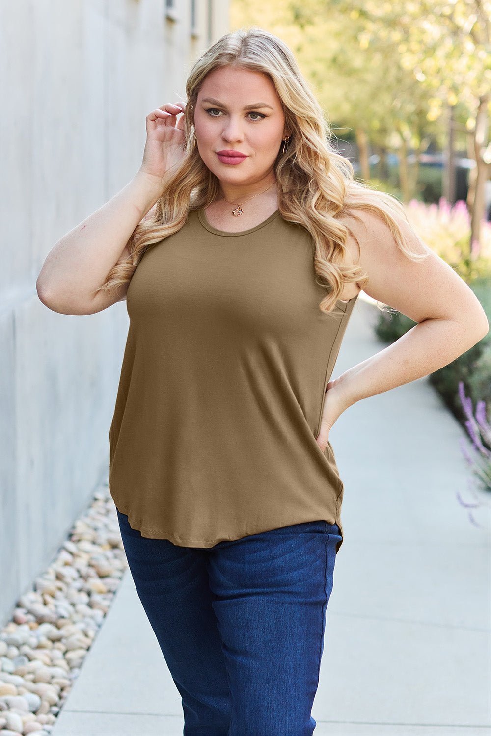 Basic Bae Full Size Round Neck Tank - Admiresty