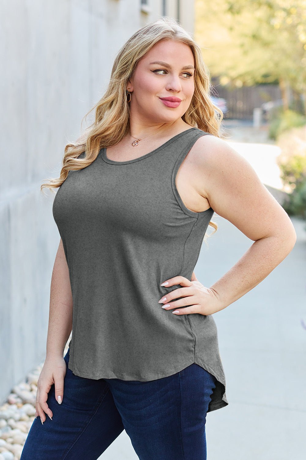 Basic Bae Full Size Round Neck Tank - Admiresty