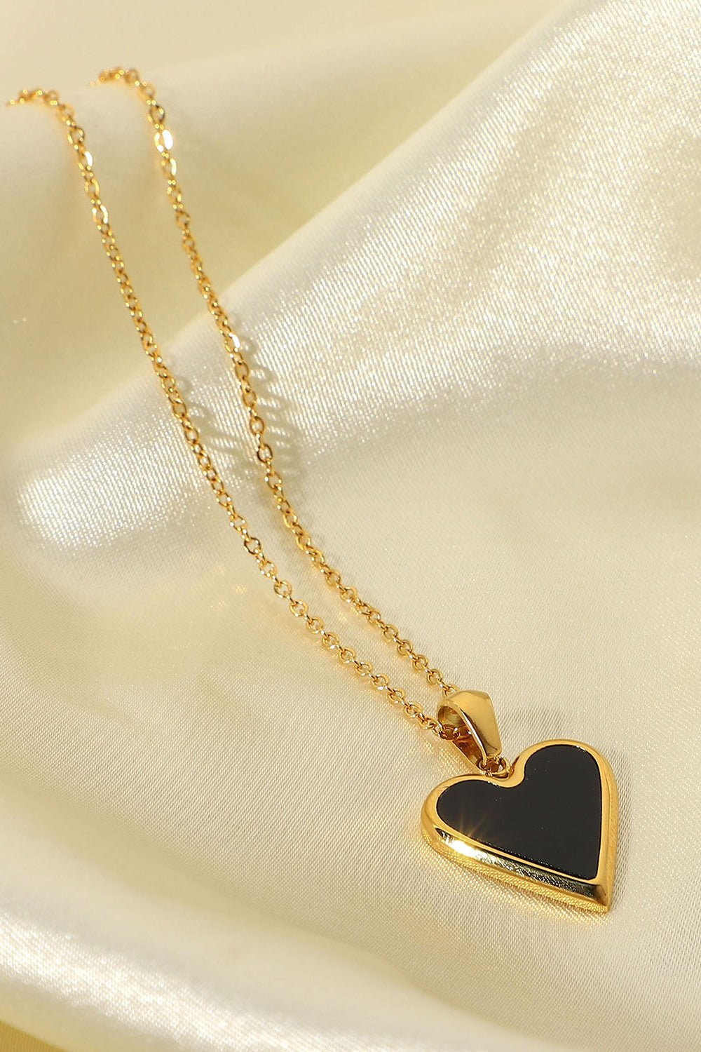 Bordered Heart Chain Necklace - Admiresty