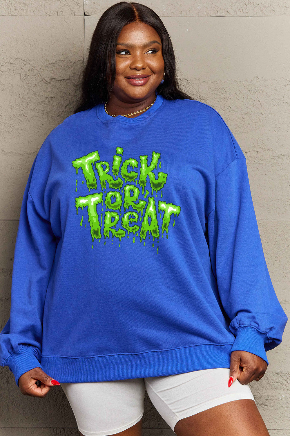 Sudadera con gráfico TRICK OR TREAT de tamaño completo Simply Love