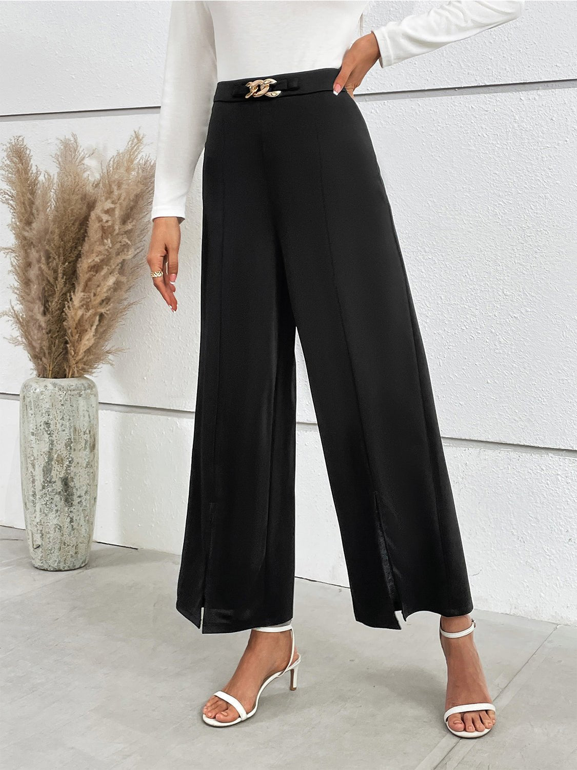 Chain Detail Slit Straight Pants - Admiresty