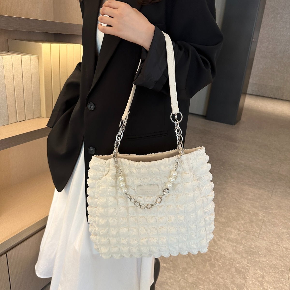 Cloud Puffy Polyester Tote Bag - Admiresty