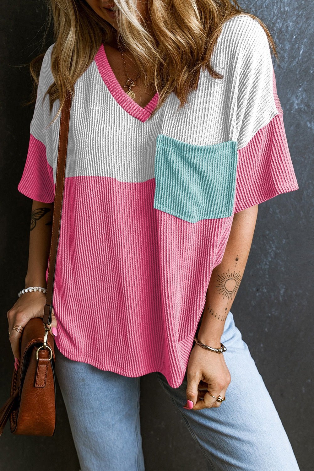 Color Block V - Neck Short Sleeve T - Shirt - Admiresty