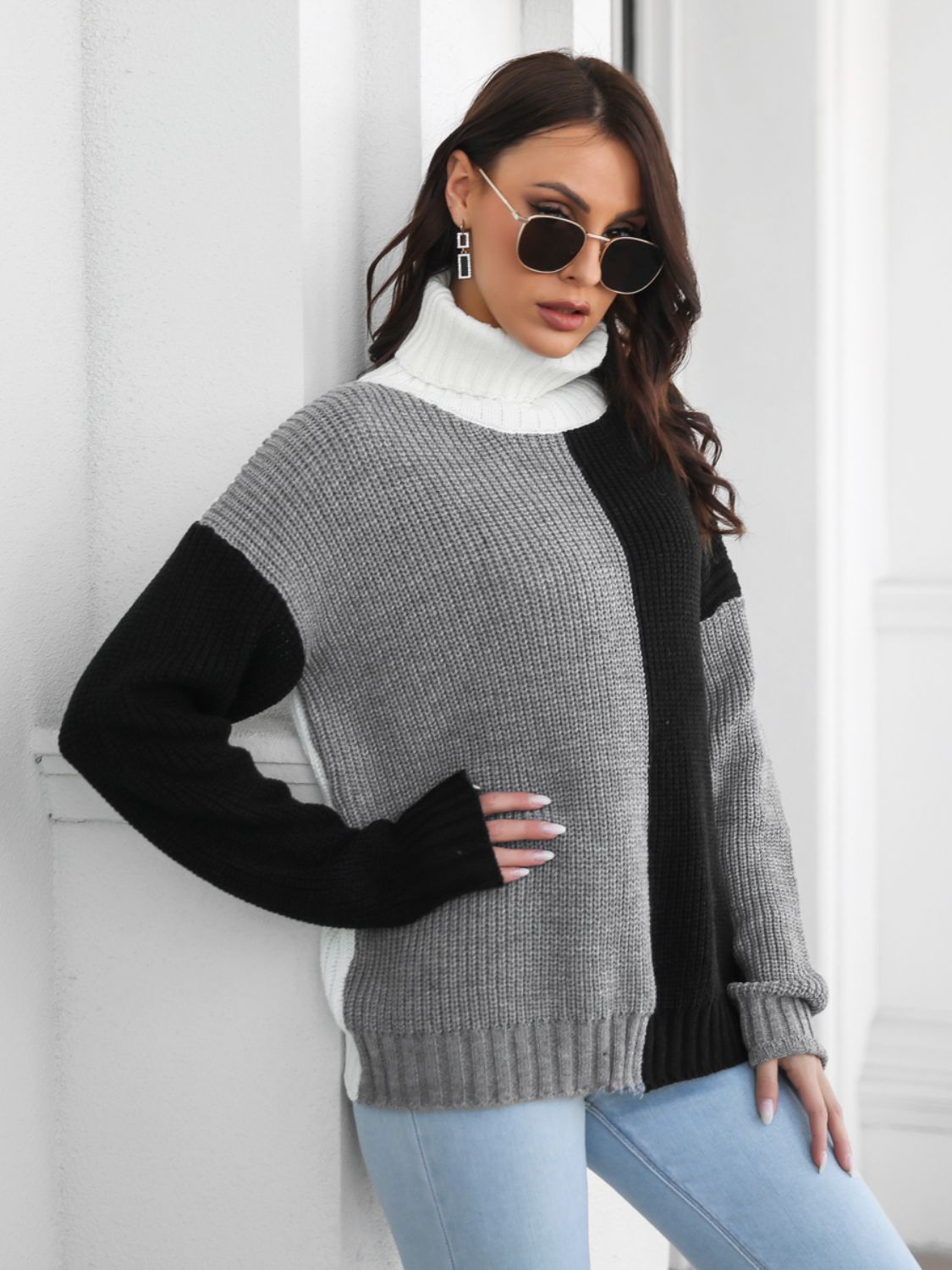 Contrast Turtleneck Long Sleeve Sweater - Admiresty