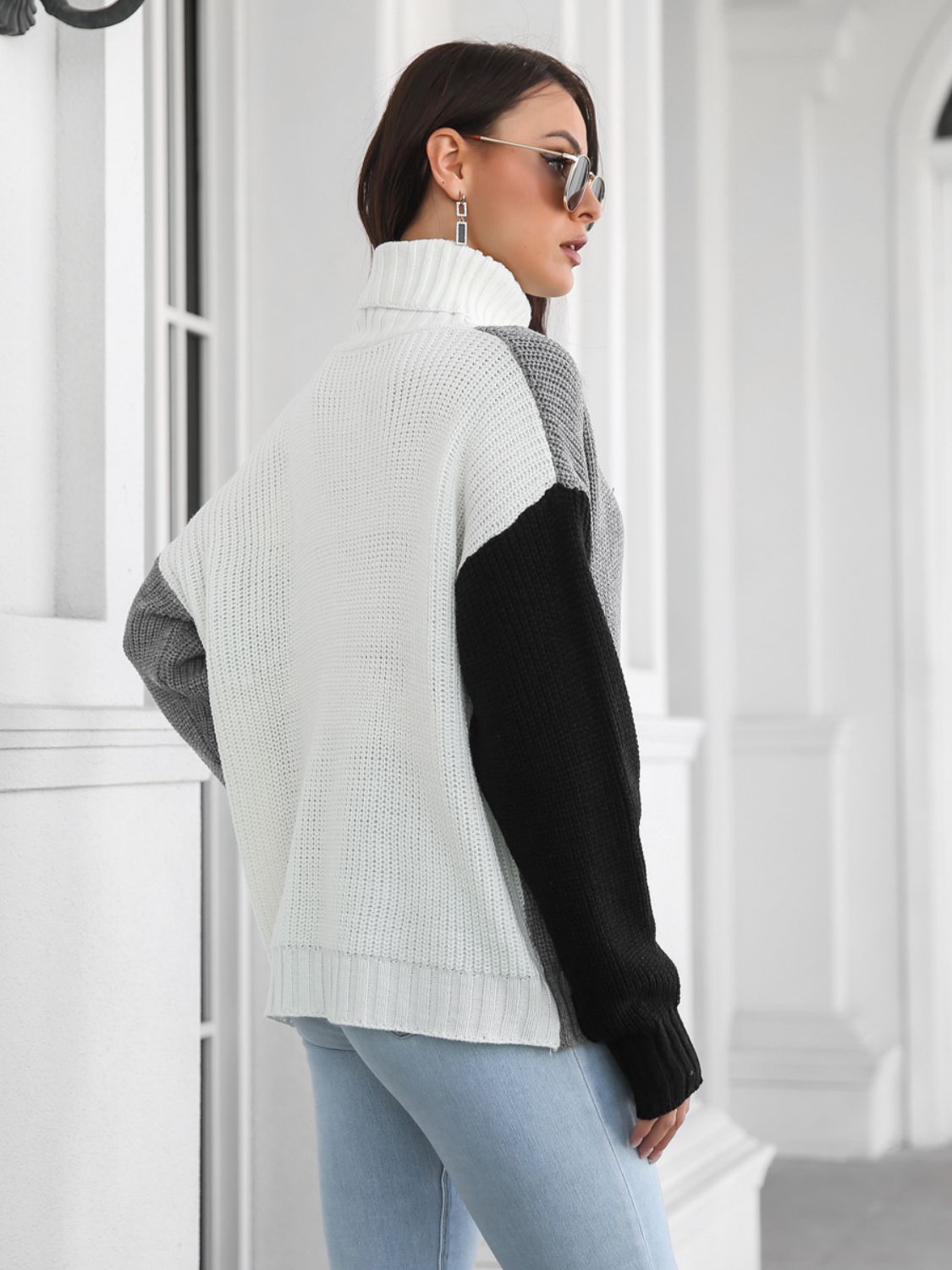 Contrast Turtleneck Long Sleeve Sweater - Admiresty