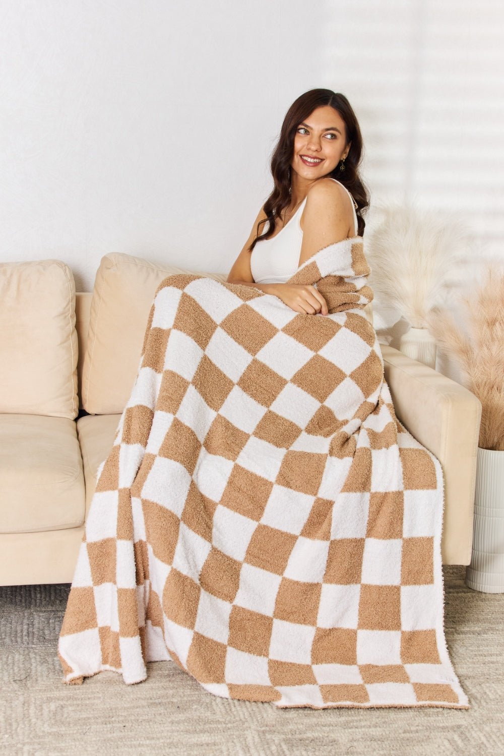 Cuddley Checkered Decorative Throw Blanket - Admiresty