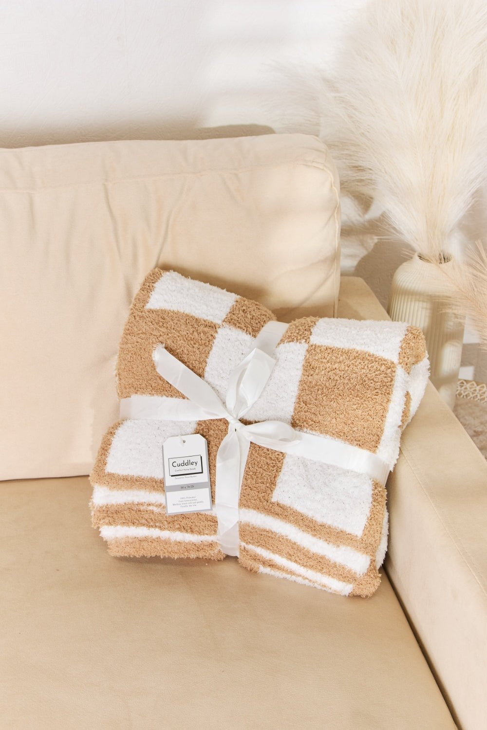 Cuddley Checkered Decorative Throw Blanket - Admiresty