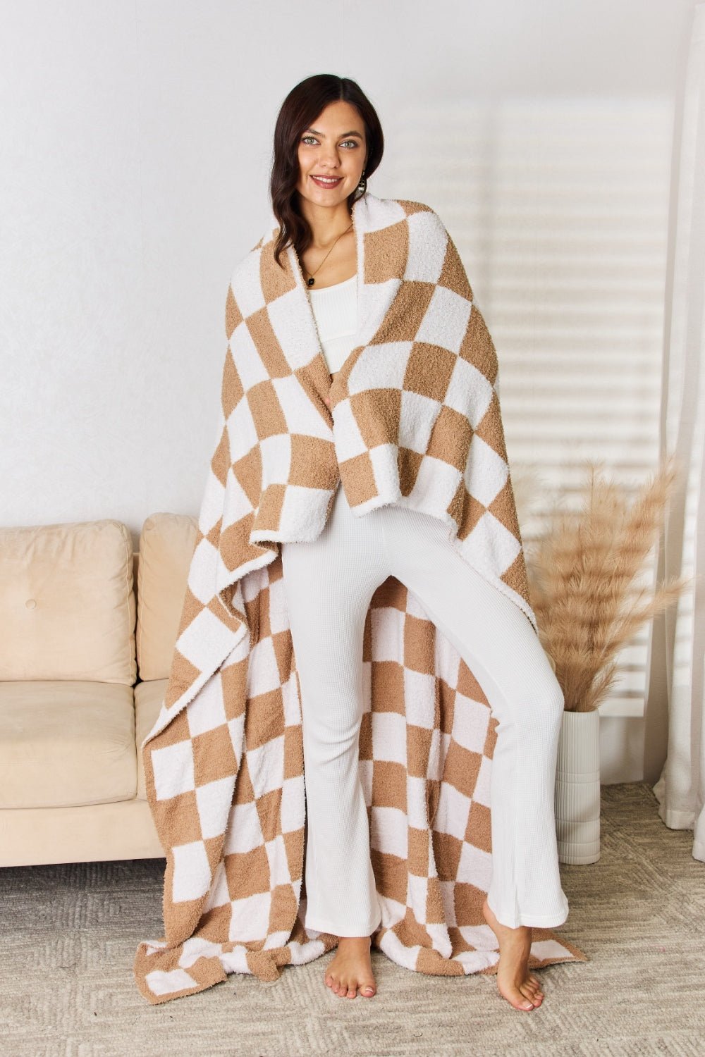 Cuddley Checkered Decorative Throw Blanket - Admiresty