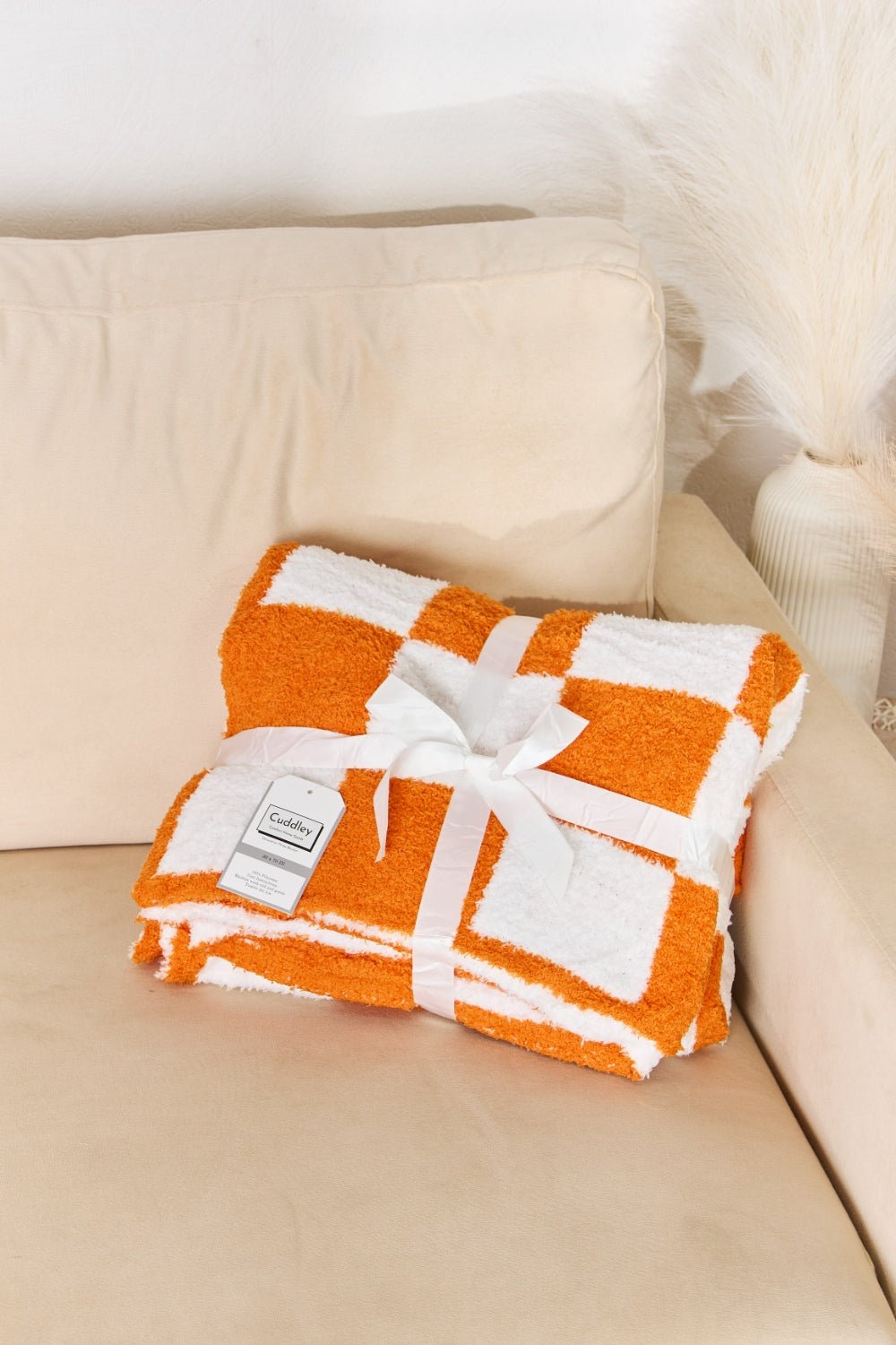 Cuddley Checkered Decorative Throw Blanket - Admiresty