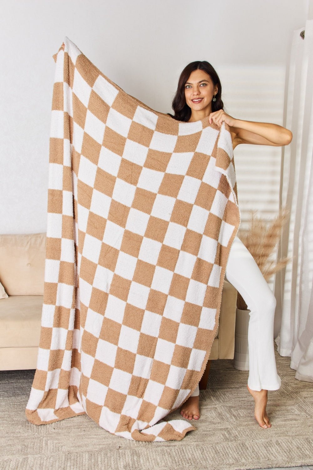 Cuddley Checkered Decorative Throw Blanket - Admiresty