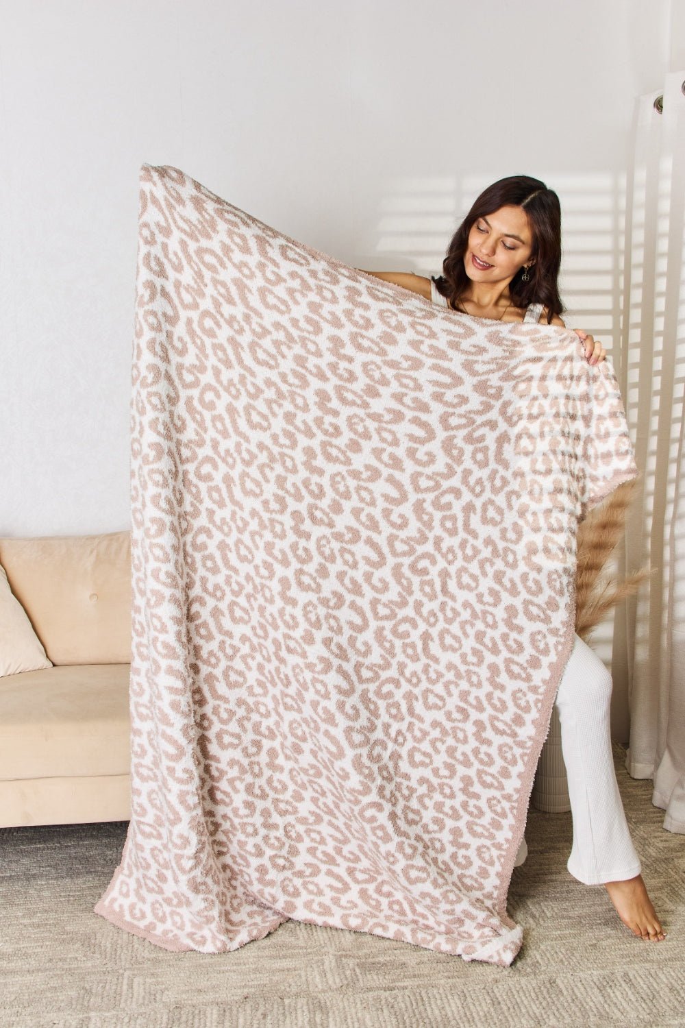 Cuddley Leopard Decorative Throw Blanket - Admiresty