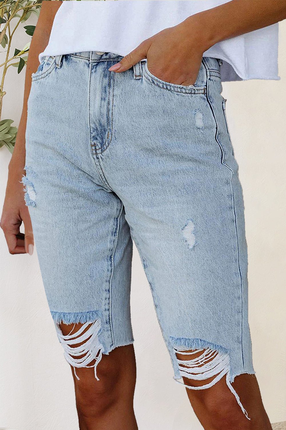 Distressed Raw Hem Denim Shorts - Admiresty