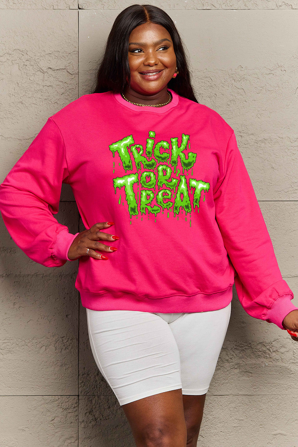 Sudadera con gráfico TRICK OR TREAT de tamaño completo Simply Love