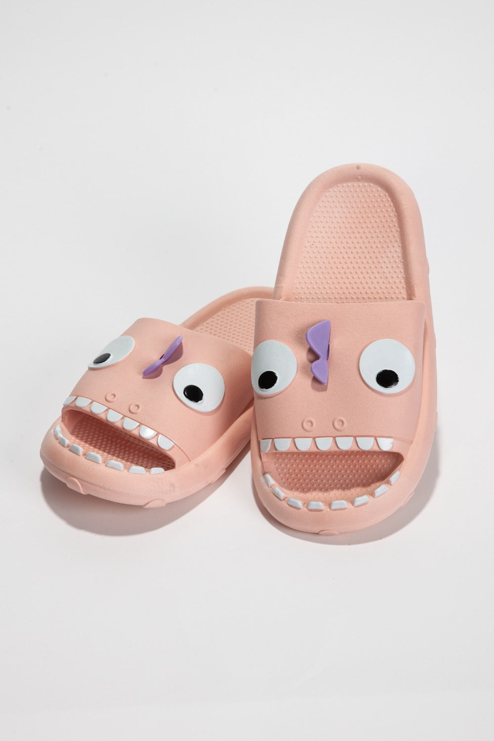 Pantuflas antideslizantes con diseño de nube y almohada de monstruo NOOK JOI